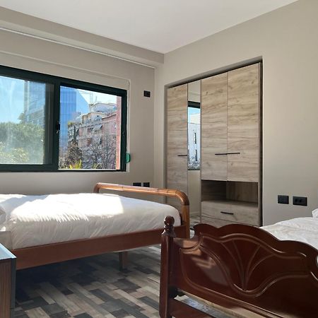 Piazza City Center Apartment Tiranë Ngoại thất bức ảnh