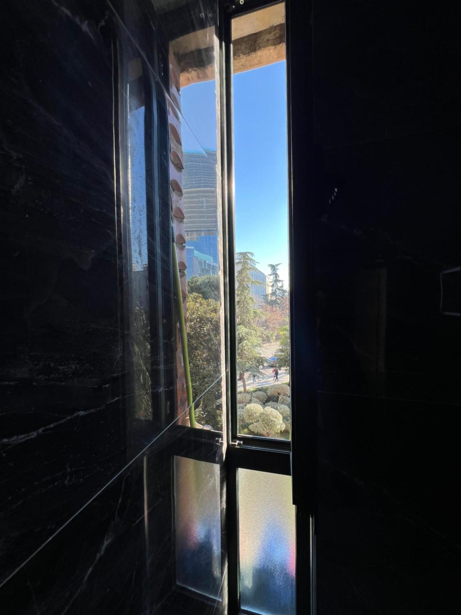 Piazza City Center Apartment Tiranë Ngoại thất bức ảnh