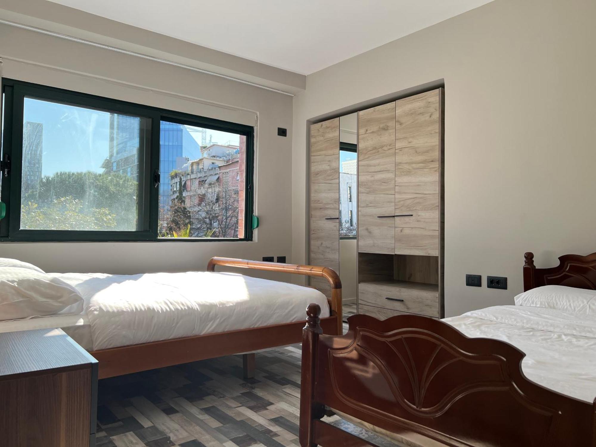 Piazza City Center Apartment Tiranë Ngoại thất bức ảnh