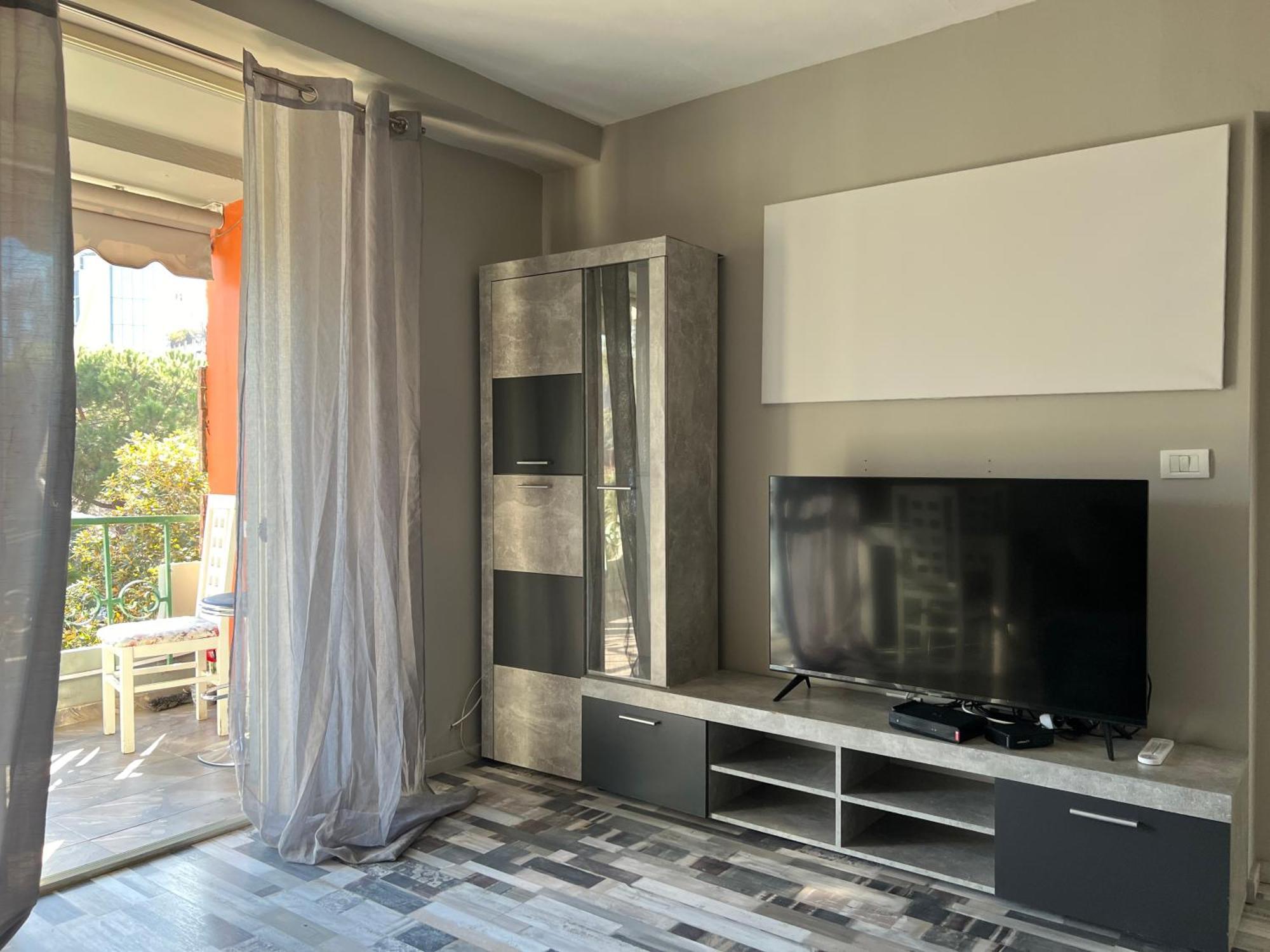 Piazza City Center Apartment Tiranë Ngoại thất bức ảnh